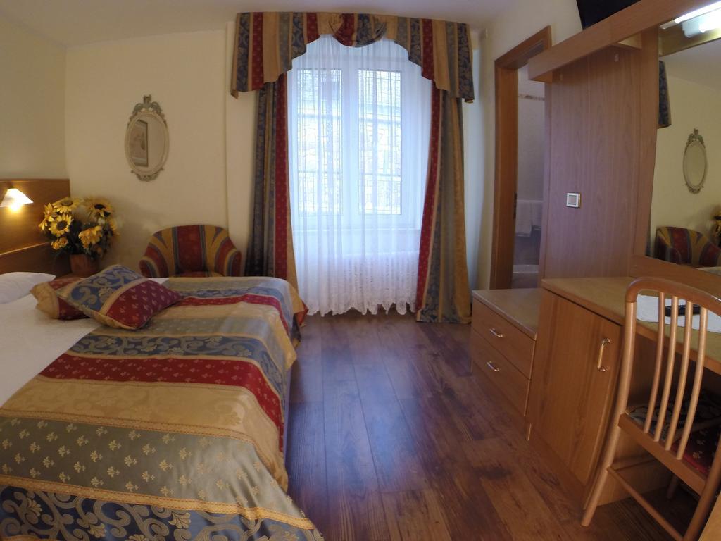 Hotel Olympia Molveno Esterno foto